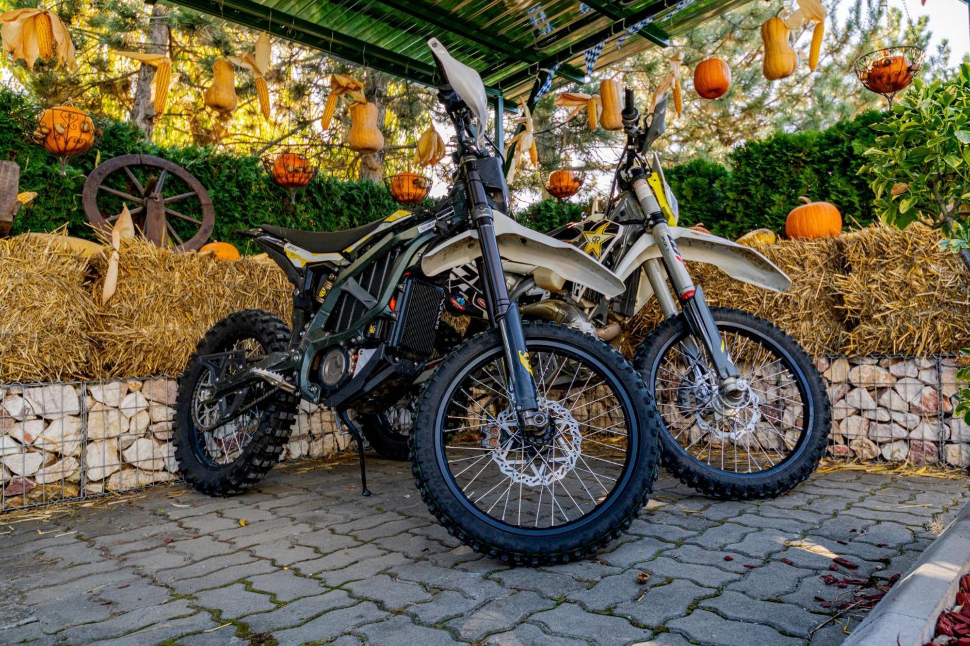 Casa Augsburg Hotel Băneşti Eksteriør billede